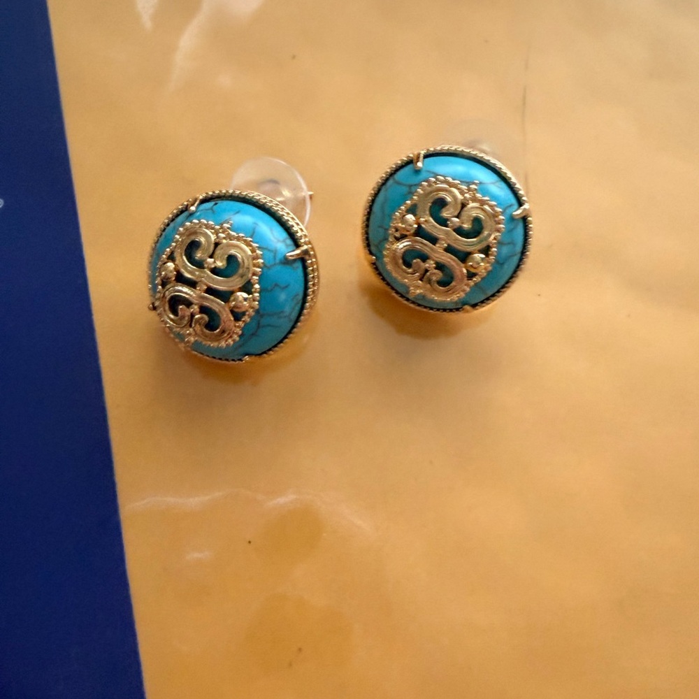 Gold Filigree Turquoise Round Stud Earrings - Women Jewelry